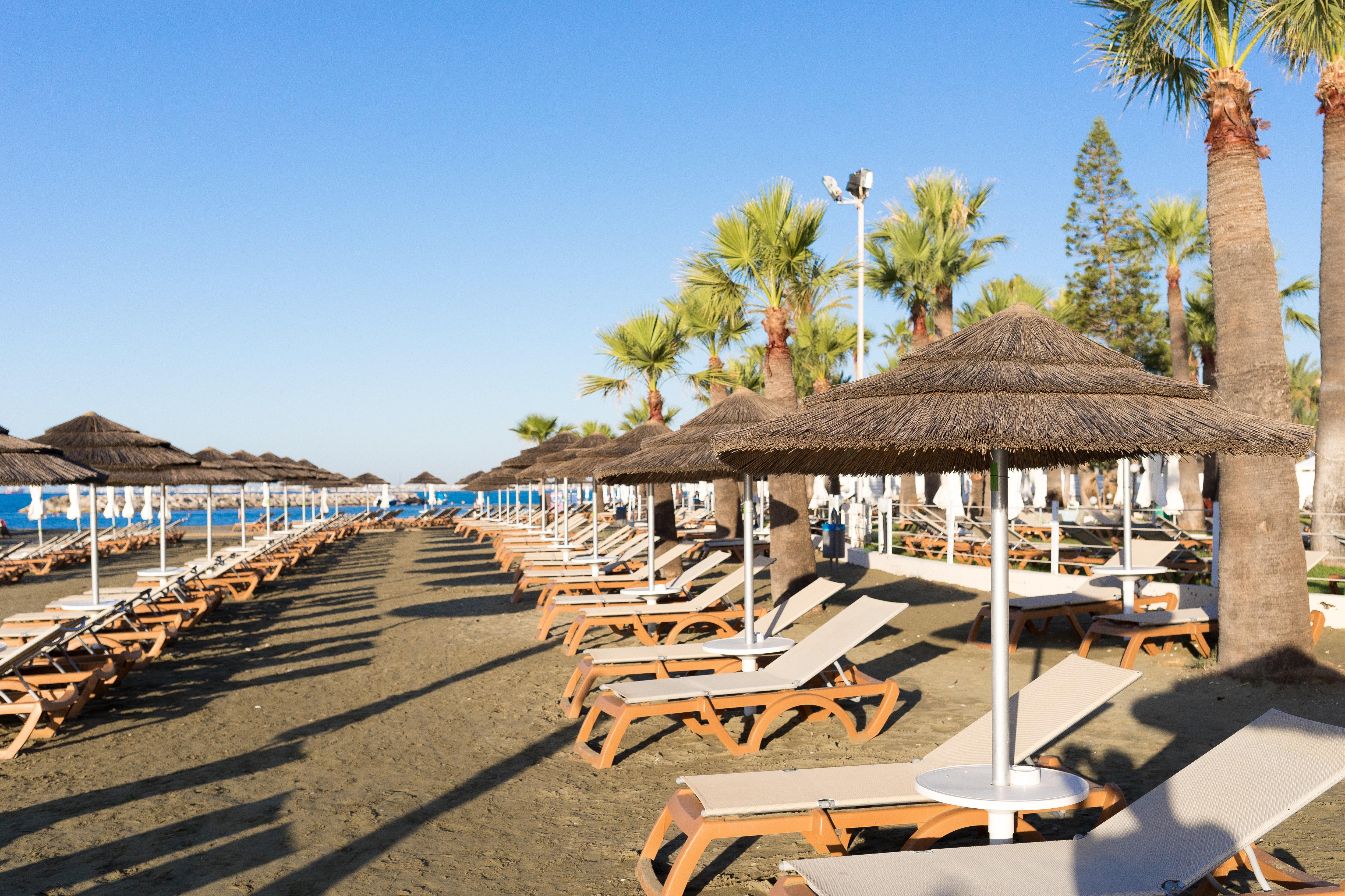 Golden Bay Beach Hotel Larnaca Exterior foto