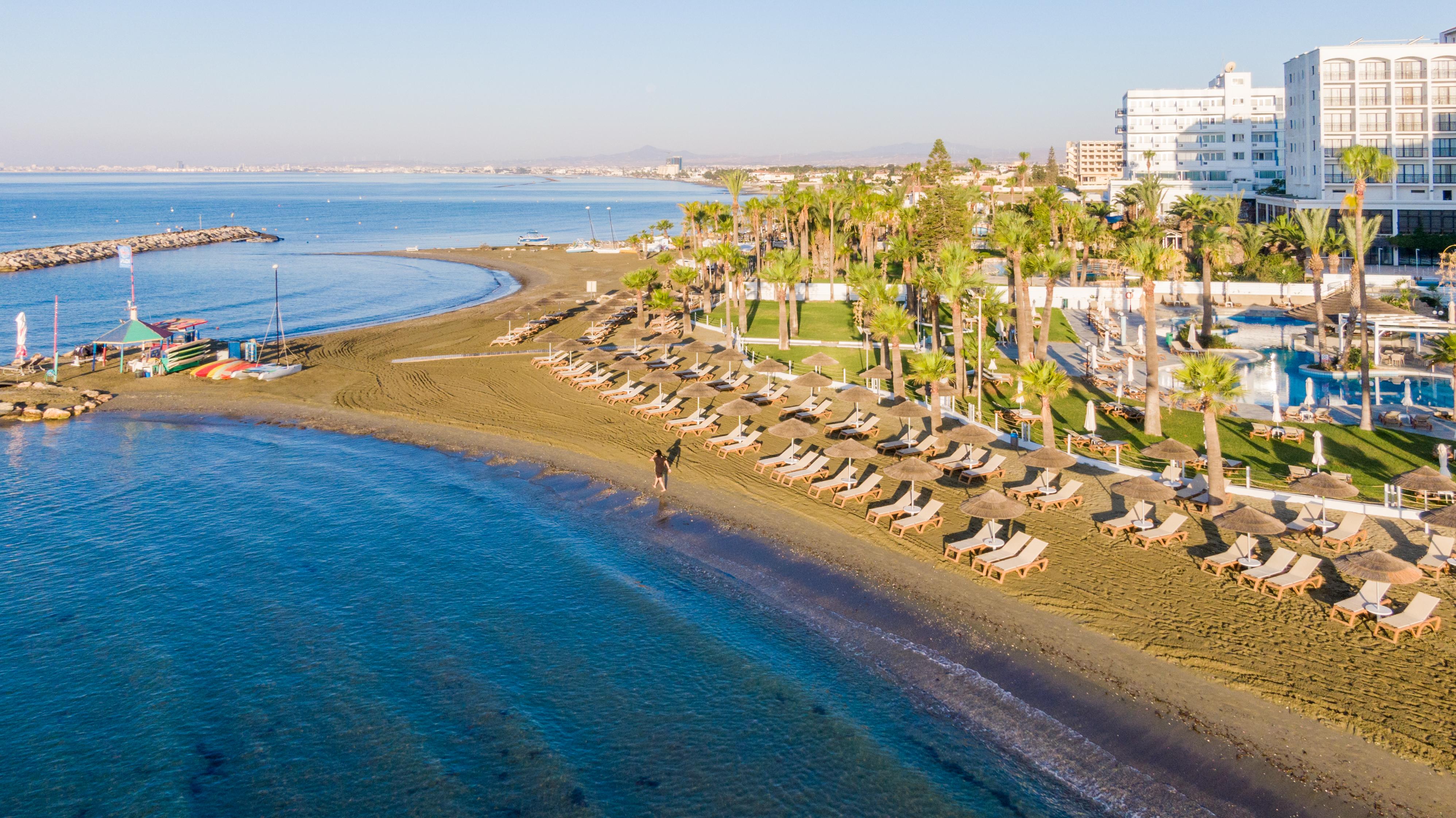 Golden Bay Beach Hotel Larnaca Exterior foto