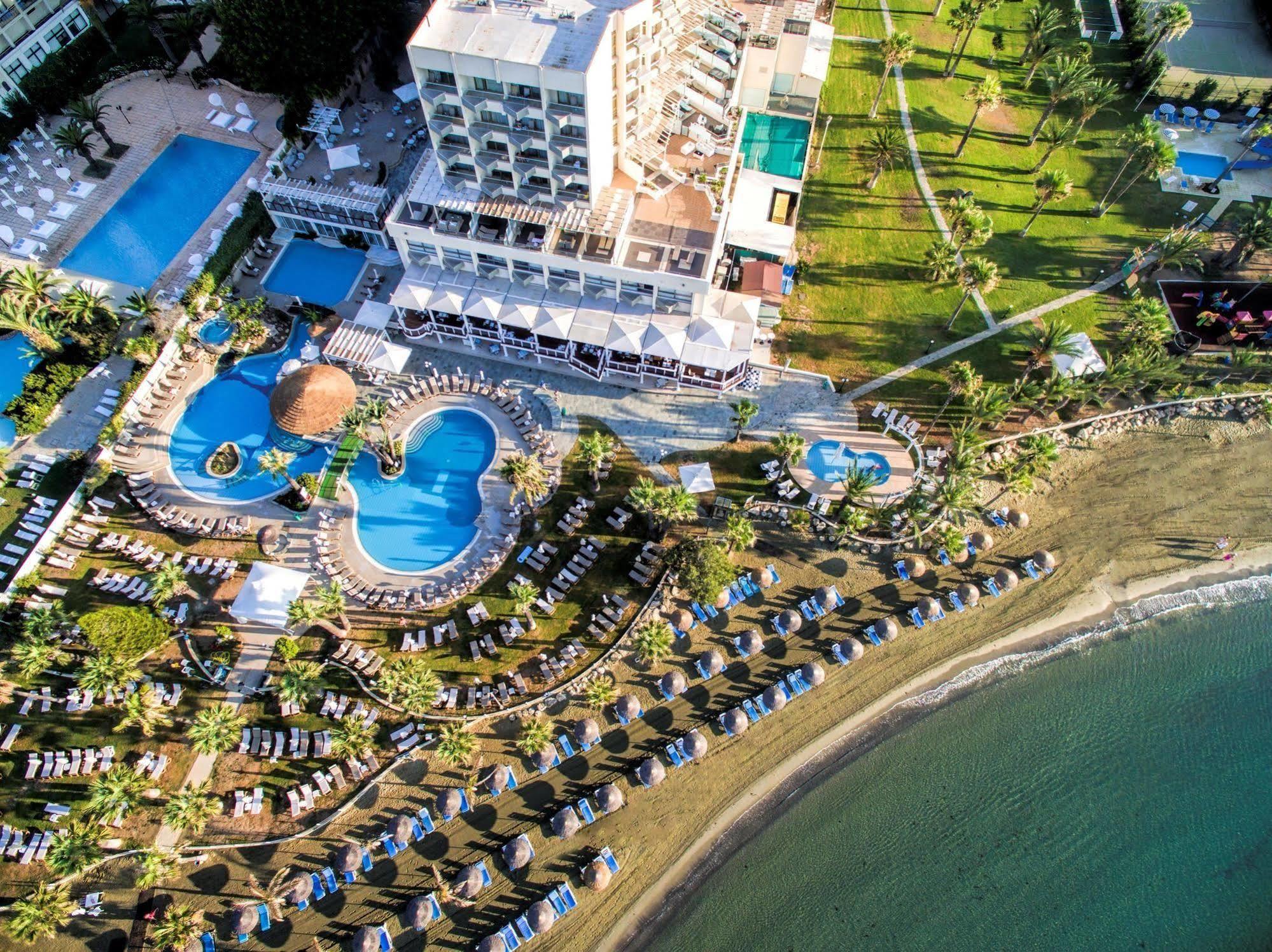 Golden Bay Beach Hotel Larnaca Exterior foto